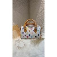 ราคา Louis Vuitton Takashi Murakami Nano Speedy16 กระเป๋าทรง Mini Pillow งานวินเทจคลาสสิก ทำจากหนังวัวแท้ สายสะพายกว้าง งานประณีตพร้อมฮาร์ดแวร์คุณภาพสูง (52353857644)