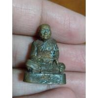 ราคา รูปหล่อโบราณ หลวงปู่เมียน รุ่น โชคดี รวย วัดบ้านจะเนียง จ.บุรีรัมย์ ปี 2558 เก่าเก็บ สภาพดี ของพร้อมส่งครับ (40900020546)
