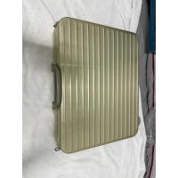 ราคา rimowa gold briefcase มือสองเก่าตามเวลายังพอใช้งานได้ สำหรับคนอยากสะสม (41562010140)