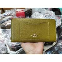 ราคา Coach​ wallet​ zip​ around (6320208350)