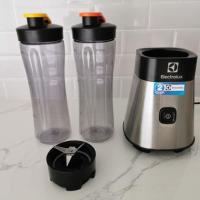 ราคา Electrolux รุ่น EMB 3025 เครื่องปั่นน้ำผลไม้แบบพกพา พร้อมส่งฟรี (สินค้ายังอยู่ในประกัน)​ (4740907093)