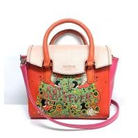 ราคา Brera Art Fever Bag แบรนด์แท้% หนังแท้สีชมพู กระเป๋าหนังแท้ มือสอง (29364613450)
