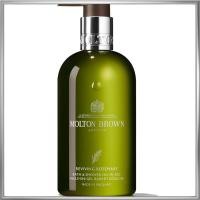 ราคา Molton Brown Reviving Rosemary Bath and Shower Oil in Gel 300ml (40371696715)