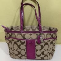 ราคา ของแท้ 100% กระเป๋า Coach Shopping มือสอง (5539570756)