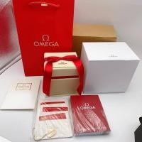ราคา กล่องนาฬิกา Omega Top และอุปกรณ์พร้อมถุง ครบชุดครับ (27632405151)
