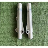 ราคา ปลอกโช๊คหน้าเวฟ100 110 เก่า หรือเวฟr แท้มือสอง เหมาะสำหรับทำสี (51302764645)