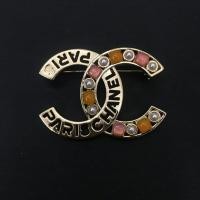 ราคา CHANEL เครื่องประดับ Double C คริสตัลสีสันสดใส เข็มกลัดมุกคลาสสิก วัสดุทองเหลือง สำหรับสวมใส่ได้ทุกโอกาส (56304310151)