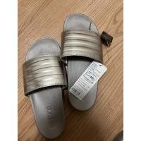 ราคา ร้องเท้าadidasรุ่นนิ่ม (21942799645)