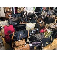 ราคา กระเป๋าตังมือสองหนังแท้ สภาพดี (21921280127)