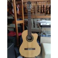 ราคา **มือสอง** กีตาร์คลาสสิคไฟฟ้ายี่ห้อ Veelah รุ่น V101CE (26174740518)