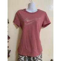 ราคา เสื้อกีฬา Nikeแท้ มือสอง เสื้อไนกี้ เสื้ออกกำลังกาย เสื้อยืด (28225916978)