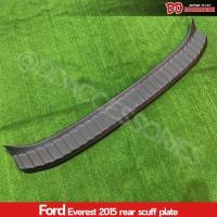 ราคา กันรอยท้าย กันรอยกันชนท้าย Everest 2015 2016 2017 2018 2019 2020 2021 สีดำด้าน A (22271321451)