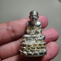 ราคา พระสวย ตรงรูป พระกริ่ง หลวงปู่ทวดใหญ่ ไม่แน่ใจเนื้อ วัดช้างให้ โค้ดเต็ม สวยมาก (25950087255)