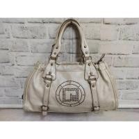 ราคา กระเป๋าหนังแท้ paco rabanne 1 ช่องหลัก ช่องย่อย ราคา : 690 กว้าง 14นิ้ว สูง 8นิ้ว ฐาน 3นิ้ว (27535229010)