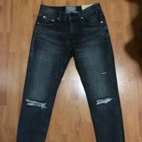 ราคา กางเกงยีนส์แบรนด์เกาหลี มือ1 เอวสูง สีดำฟอกนิดๆ ทรงสกินนี่ มีขาดเข่า (2159950770)