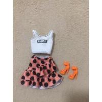 ราคา Barbieชุดเซ็ทบาร์บี้ของมือสองค่ะเสื้อ+กระโปรง+รองเท้าค่ะ (22509453602)