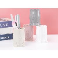 ราคา แก้วหลุยส์ เก็บพู่กัน วางแปรงแต่งหน้า ที่ใส่แปรง เก็บเครื่องสำอางค์ ลายหลุยส์ พร้อมส่ง ส่งไว (19504390050)