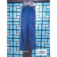 ราคา กางเกงเทรนนิ่ง by Umbro (41702677839)