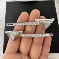 ราคา กิ๊บทองเหลืองเคลือบเงิน ทรงสามเหลี่ยมกลับหัว สไตล์ยุโรป-อเมริกา ดีไซน์สุดเก๋ (47851999027)