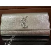 ราคา Very Good condition:YSL Clutch Silver (7847311103)