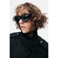 ราคา H&M(เอชแอนด์เอ็ม) แว่นกันแดดแบบ Chunky ผู้หญิง 1246349_1 (24342762968)