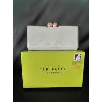 ราคา TED BAKER Wallet กระเป๋าสตางค์ทรงยาว มือสองของแท้ 100% สภาพสวยมากพร้อมกล่องเดิม (16378778539)