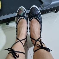 ราคา รองเท้าConverseหนังลายดอกสีดำรัดข้อUS7 (21677832226)