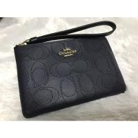 ราคา COACH กระเป๋าคล้องมือ 1 ซิป สีกรม ลายฉลุ พร้องส่ง แท้ % (10728003362)