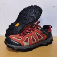 ราคา LANDMASTER GORE-TEX VIBRAM LOW 40.5 รองเท้าเดินป่ากลางแจ้ง (55852013564)