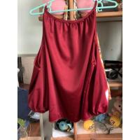 ราคา เสื้อเปิดไหล่สีแดงมือสอง​ #สภาพดี​ #โล๊ะตู้ขายถูกๆ (10693386846)