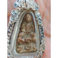 ราคา พระเชตุพนบัว 2 ชั้น กรุจังหวัดสุโขทัย อายุ 700 กว่าปี เลี่ยมเงินแท้สวยงาม รับประกันพระแท้ ไม่อุด ไม่ซ่อม (29239425994)