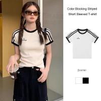 ราคา เสื้อยืดแขนสั้นลายทางสีบล็อกสำหรับผู้หญิง เสื้อเชิ้ตทรงเข้ารูป เสื้อยืดทรงเข้ารูป-MTY (29138296020)