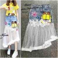ราคา กระโปรงยีนส์ปักเลื่อมแมวกาฟิว ดอกไม้ติดมุ้งซีทรูชายกระโปรง (2418587843)