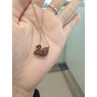 ราคา หงส์สองสีแบรนด์swarovski (14634839184)