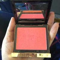 ราคา บลัชออน Tom ford สี Flush พร้อมกล่อง สภาพดีมาก ปริมาณมากกว่า 90% สีชมพูอมส้มคอรัลประกายชิมเมอร์ทอง (14501384)