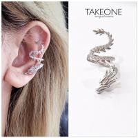 ราคา (พร้อมส่ง)ต่างหูมังกร ประดับเพชร cz ต่างแบบเกาะไม่ต้องเจาะหู (25211374054)