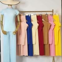 ราคา Set พลีทแขนกุด ผ้าอัดพลีทเนื้อสวย ยืดได้เยอะ แต่งแบบงานเซ็ตคู่เสื้อทรงแขนค้างคาว มาคู่กับกางเกงอัดพลีทขาปล่อยสุดเก๋ (3232625593)