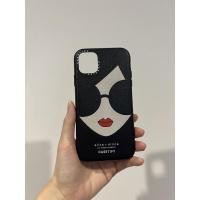 ราคา เคสมือสอง iphone 11 - Case iPhone 11 Casetify สีดำ ลาย Alice and Olivia (11687491029)
