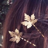 ราคา พร้อมส่ง กทม กิ๊บใบไม้ สีทอง กิ๊บติดผม เครื่องประดับผม ใบใหญ่ กิ๊บติดผม ใบไม้โลหะ หรูหรา สไตล์โบฮีเมียน วินเทจ (2632196609)