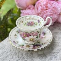 ราคา *มีตำหนิ* ชุดแก้วชากาแฟ Duo Royal Albert Flower of the Month Series "October - Cosmos" Bone China Made in England (16570729257)