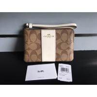 ราคา กระเป๋าคล้องมือ COACH แท้ 1ซิป ไซส์ S สีคาราเมลคาดครีม (4145021738)