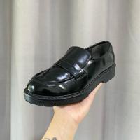 ราคา รองเท้ามือสอง รองเท้าบูท คัทชู รองเท้าโลฟเฟอร์ หนังดำเงา ไซส์ 38 (29529435586)