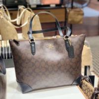 ราคา Coach Tote zippy 14" (5517635065)