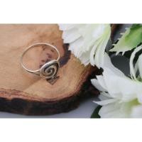 ราคา [พร้อมส่ง] แหวนเงินแท้ 925 เกลียวแบบมินิมอล / minimalist spiral ring ใส่แล้วไม่แพ้ Silver thai Jewelry (20493211256)