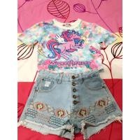 ราคา เสื้อโพนี่ กับ กางเกงยีนส์ขาสั้นไซส์ m (35939637)