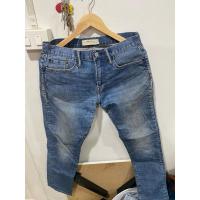 ราคา กางเกงยีนผู้ชาย Gap1969 เอว30 สะโพก 40 ราคา 150 บาท (24400486139)