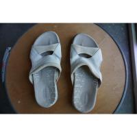 ราคา SALEรองเท้าแตะ Merrell แท้ มือสอง สภาพดีมากกกกก size 36 37 ใส่ได้ สินค้าจากญี่ปุ่น (3329277761)