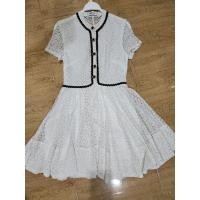ราคา เดรสลูกไม้ผ้าฉลุสีขาว (25755780162)