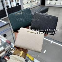 ราคา กระเป๋าสตางค์ Charles & Keith รุ่น Basic Square Wallet แท้จากชอป (22690113786)