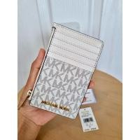 ราคา MK กระเป๋าใส่บัตร สีขาว ลาย MK Michael Kors Jet Set Travel Medium Travel Card Case (24772264336)